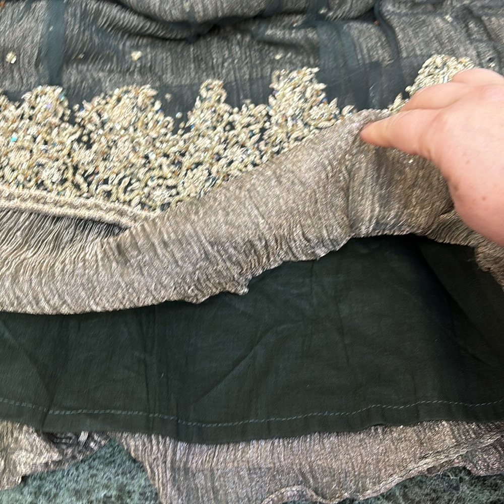 Maxi skirt with elaborate embroidery - Picture 9 of 10